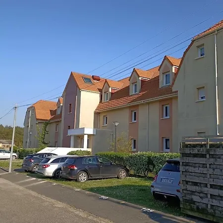 En Bord De Camiers