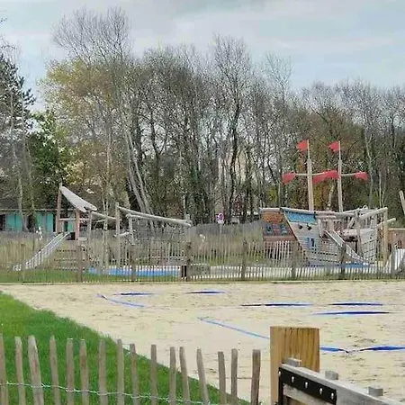En Bord De Daire Camiers